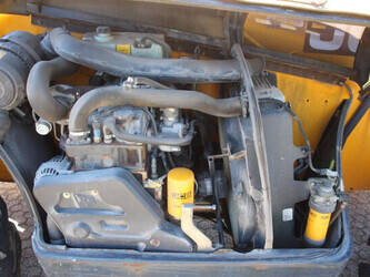 2011-jcb-535-95-1453124-47184046