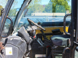 2011-jcb-535-95-1453124-47184049