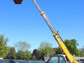 2011-jcb-535-95-1453124-47184057