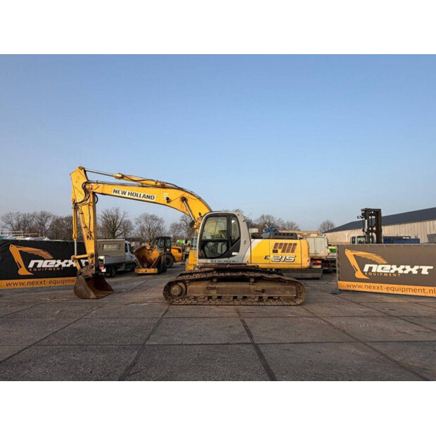2006 New Holland Kobelco E215-47184361
