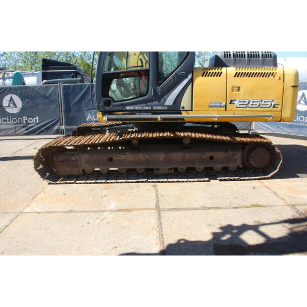 2011 New Holland Kobelco E 265C-47184411