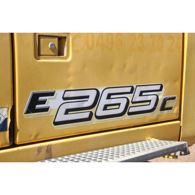 2011 New Holland Kobelco E 265C-47184415