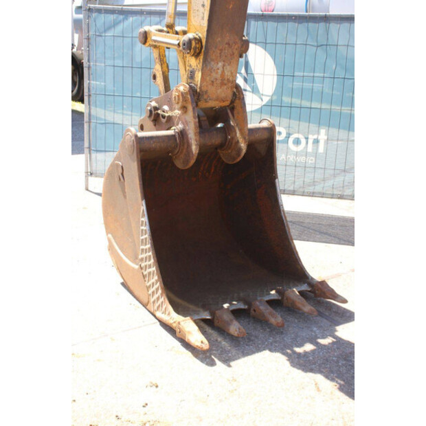 2000 Komatsu PC160-6X-47184443