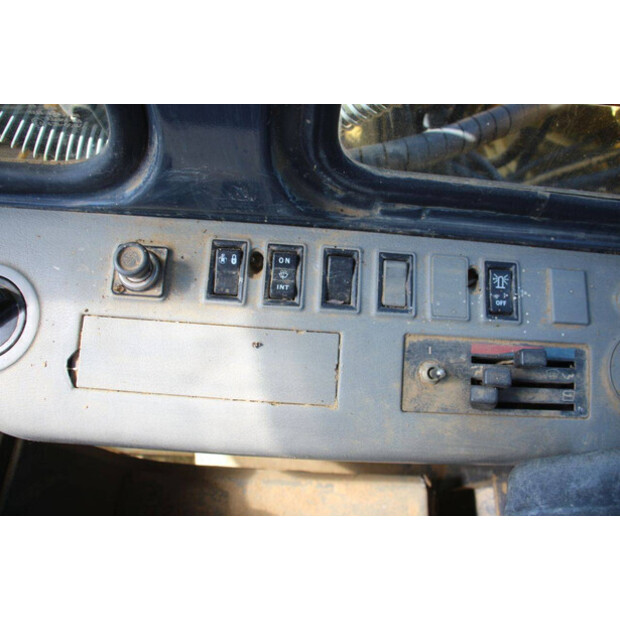 2000 Komatsu PC160-6X-47184464
