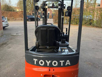 2015-toyota-7fbest13-1453153-47184635