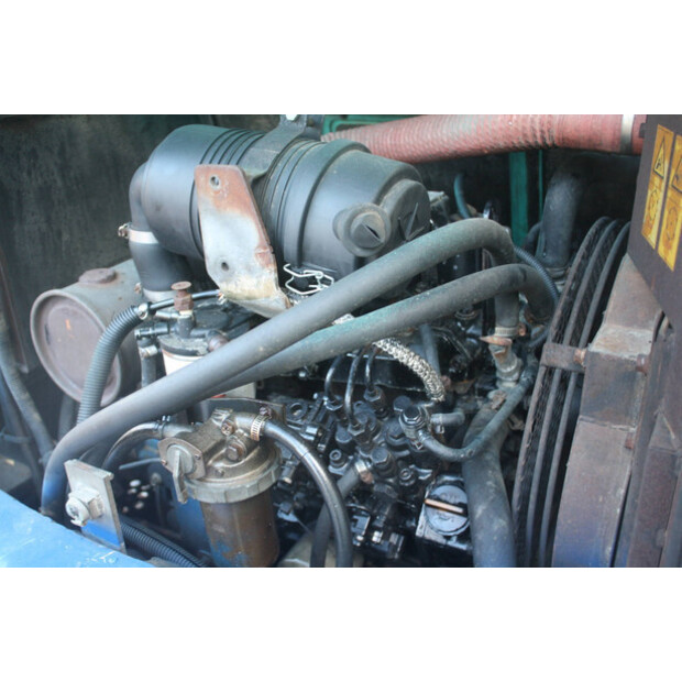 2011 IHI 35N2-47185499