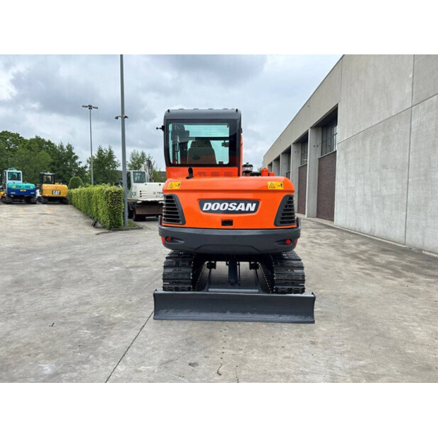 2018 Doosan DX55-9C-47186205