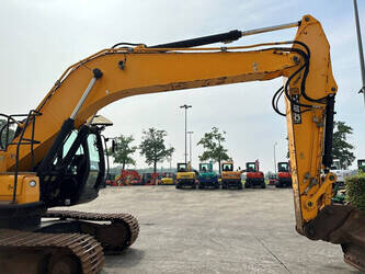 2017-jcb-js-220-lc-47186379