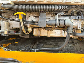 2017-jcb-js-220-lc-47186404