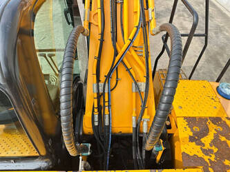2017-jcb-js-220-lc-47186407