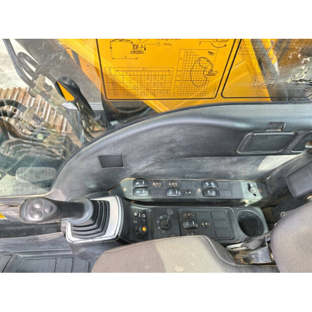 2017 جيه سي بي JS 220 LC-47186418