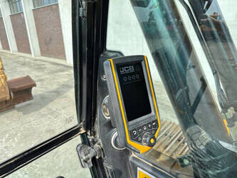 2017-jcb-js-220-lc-47186421