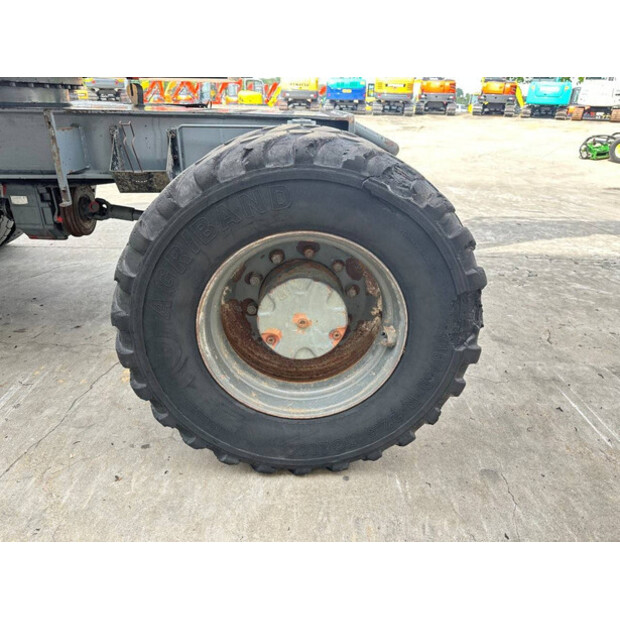 2002 اطلس 1404M-47186443