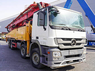 صورة ل 2019 مرسيدس بنز Actros 4144