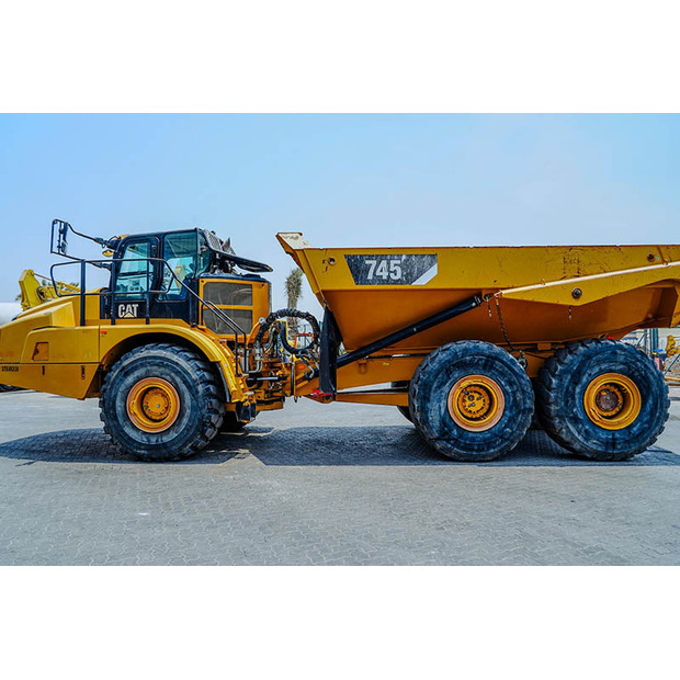 2019 كاتربيلر 745-47187178