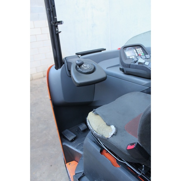 2011 BT RRE 160-47198640