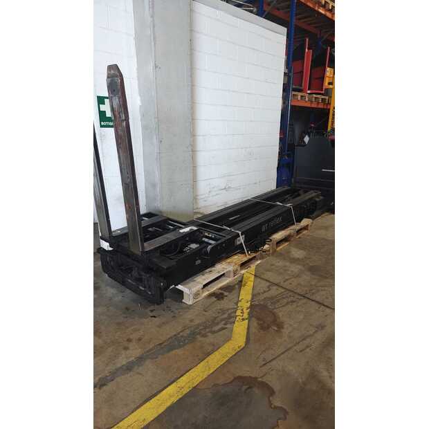2011 BT RRE 160-47198649