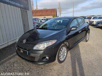 2009-renault-megane-1453387-47203705