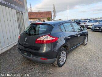 2009-renault-megane-1453387-47203706