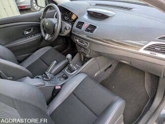 2009-renault-megane-1453387-47203708