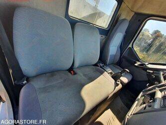 2005-renault-midlum-180-10-1453391-47203804