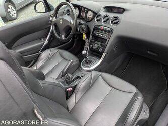 2013-peugeot-308-cc-47203864
