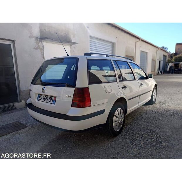 2003 Volkswagen Golf-47203947