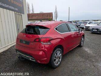 2015-citroen-ds4-1453403-47204103