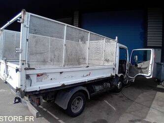 2010-renault-maxity-1453404-47204136