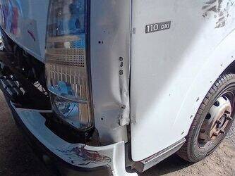 2010-renault-maxity-1453404-47204156