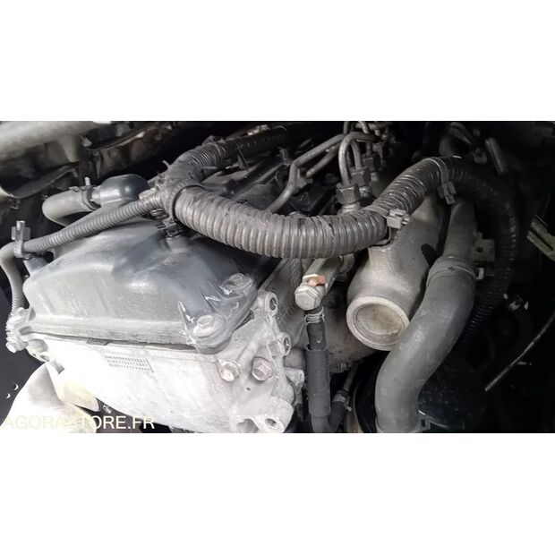 2010 Renault Maxity-47204157