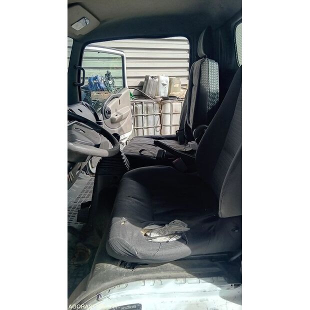 2010 Renault Maxity-47204164