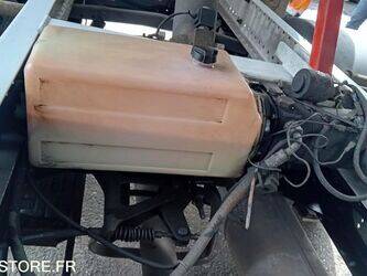 2010-renault-maxity-1453404-47204173