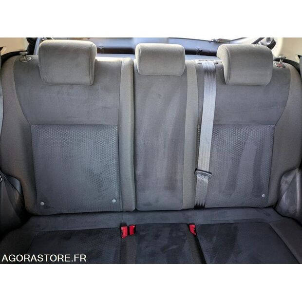 2012 NISSAN JUKE-47204425