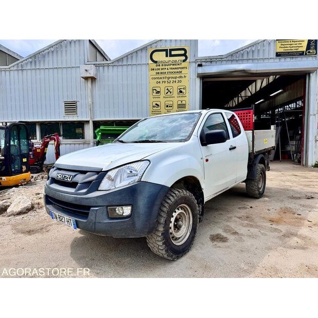 2015 Isuzu D-MAX-47204592
