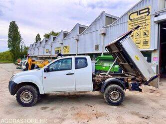 2015-isuzu-d-max-1453417-47204599