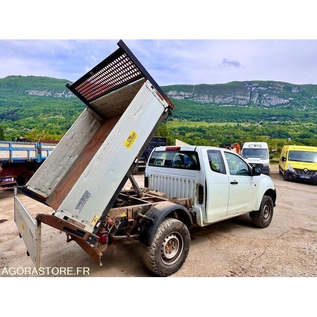 2015 Isuzu D-MAX-47204600