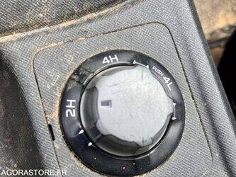 2015-isuzu-d-max-1453417-47204607