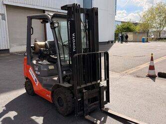 toyota-02-8fgf18-1453426-47204807