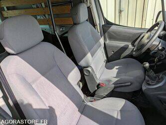 2012-peugeot-partner-1453427-47204845