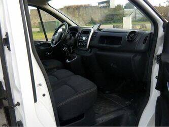 2020-renault-trafic-1453429-47204910