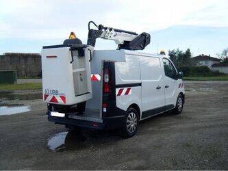 2020-renault-trafic-1453429-47204919