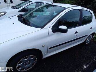 2006-peugeot-206-1453435-47205046