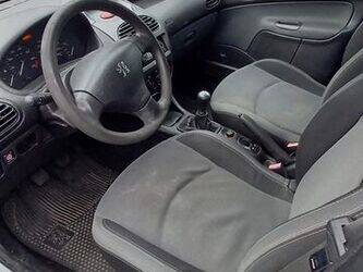 2006-peugeot-206-1453435-47205050