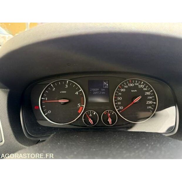 2011 Renault Laguna-47205195
