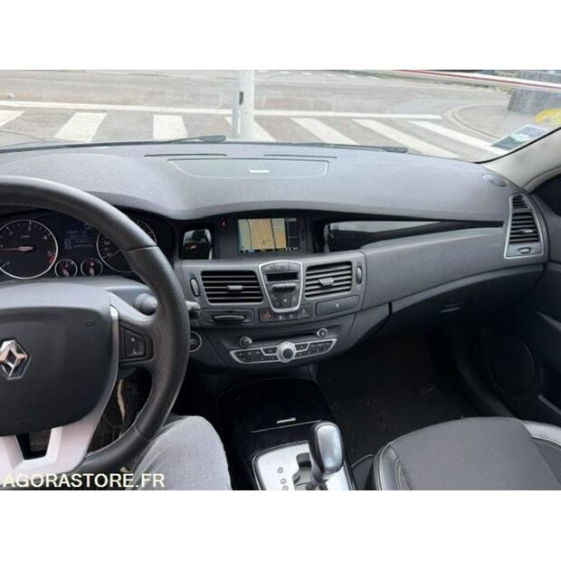2011 Renault Laguna-47205196