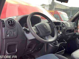 2014-renault-master-1452981-47205665