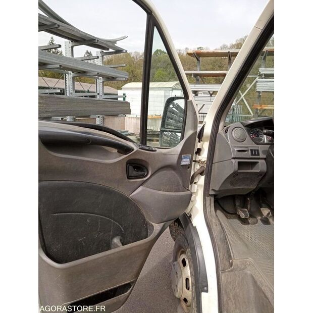 2010 Iveco 35C13-47206184