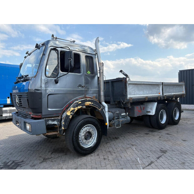 1985 Mercedes-Benz SK 2228-47206614