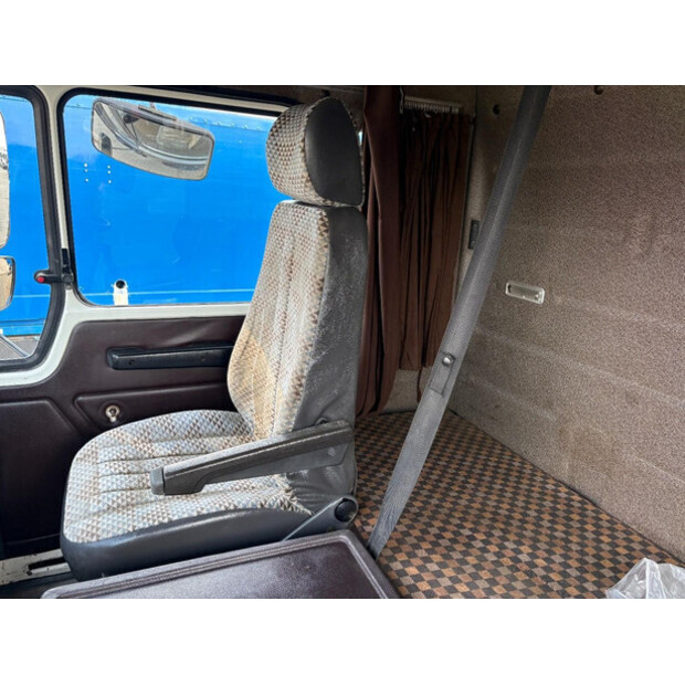 1985 Mercedes-Benz SK 2228-47206626